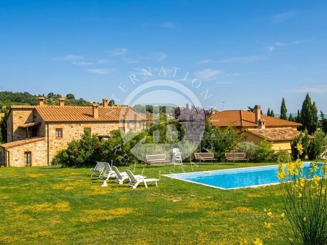 Case e ville in vendita di 800 m²