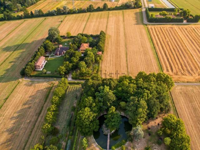 Case e ville in vendita di 800 m²