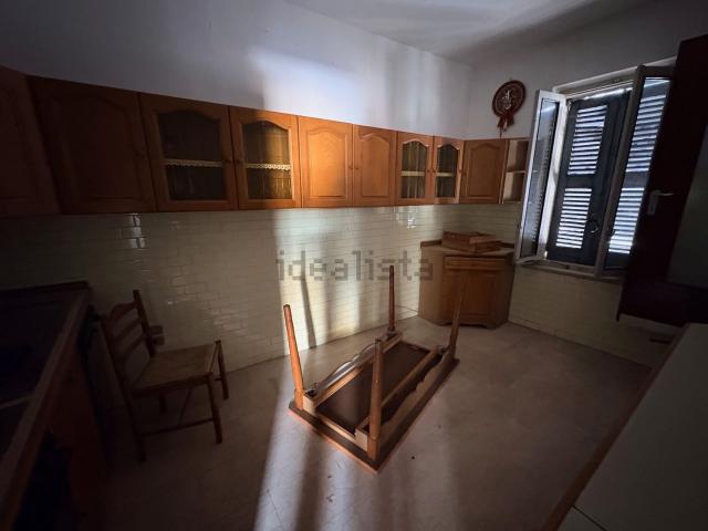 Case e ville in vendita di 800 m² in Via Giuseppe Garibaldi