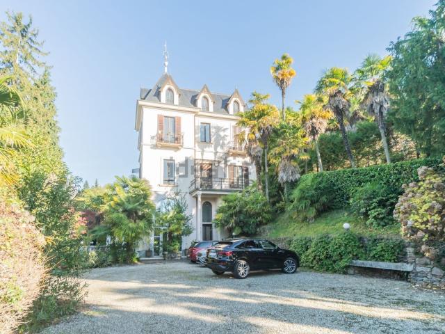 Case e ville in vendita di 800 m² in Via Lugano
