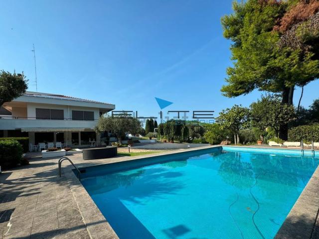 Case e ville in vendita di 800 m² in Contrada Villanesi, 63