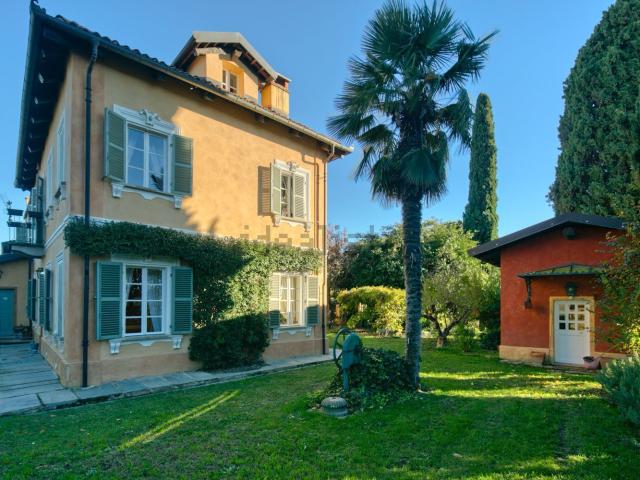 Case e ville in vendita di 800 m² in Strada del Cervo, 2
