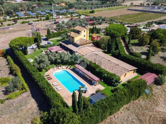 Case e ville in vendita di 800 m² in Strada Pian di Tortora