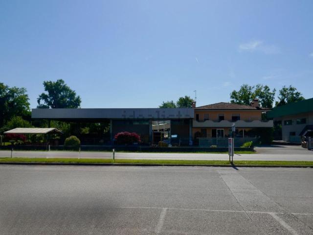 Case e ville in vendita di 807 m²