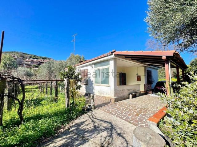 Case e ville in vendita di 80 m² in Contrada Crocefisso, 31