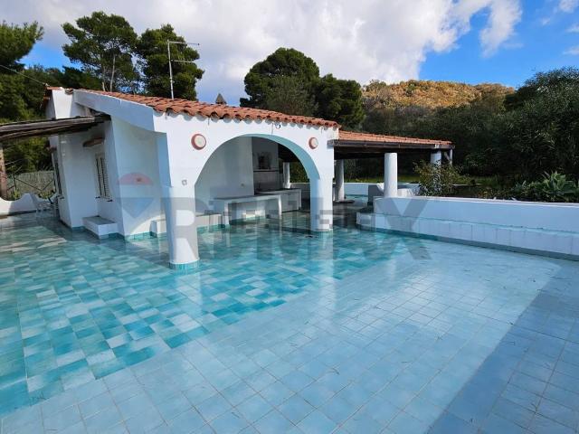 Case e ville in vendita di 80 m² in Vico Vulcano