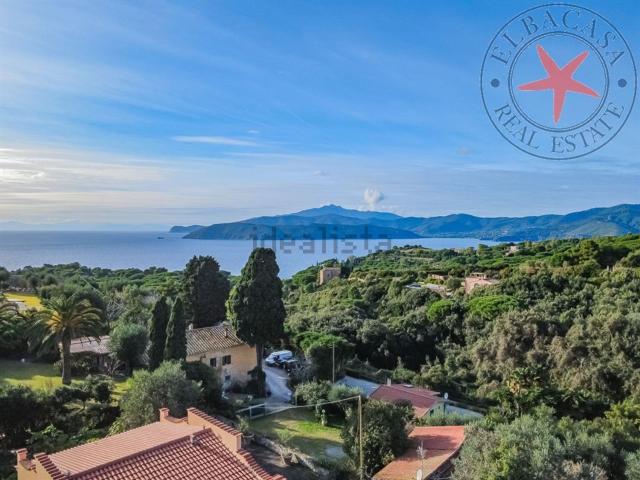 Case e ville in vendita di 180 m² in Via dei Caduti