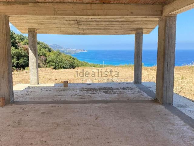 Case e ville in vendita di 80 m² in Via Deranza