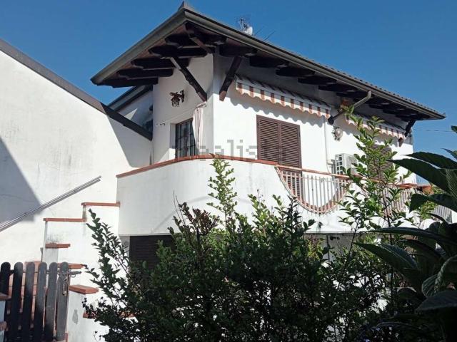 Case e ville in vendita di 80 m²
