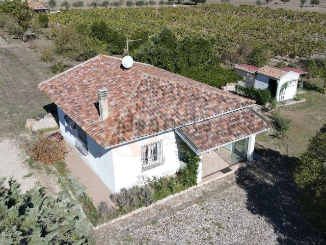 Case e ville in vendita di 81 m² in Strada Statale 128bis Centrale Sarda