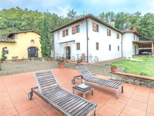 Case e ville in vendita di 826 m² in Via di Terzano