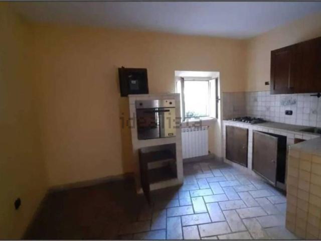 Case e ville in vendita di 82 m² in Vicolo dell&apos Ariola, 11