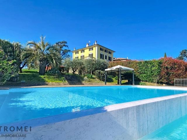 Case e ville in vendita di 830 m² in Via del Marginone
