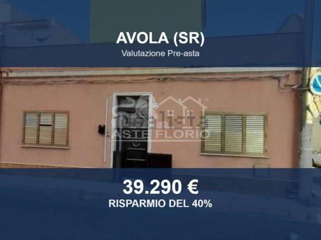 Case e ville in vendita di 87 m² in Via Nizza, 119
