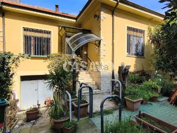 Case e ville in vendita di 84 m² in Via Francesco Rismondo, 46