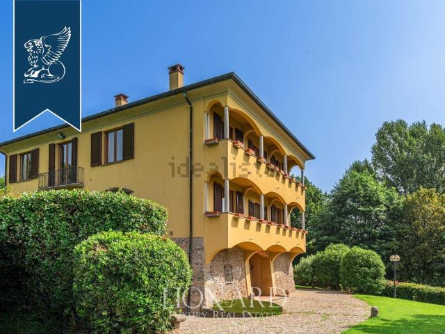 Case e ville in vendita di 850 m²