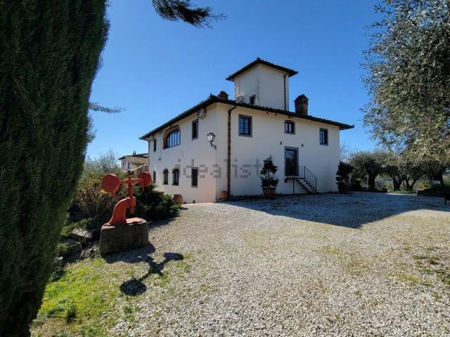 Case e ville in vendita di 850 m² in Via di Colline