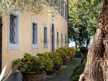 Case e ville in vendita di 850 m² in Via per Pedona