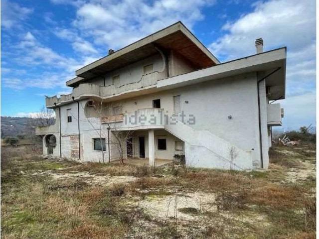 Case e ville in vendita di 853 m² in Contrada Mampioppo