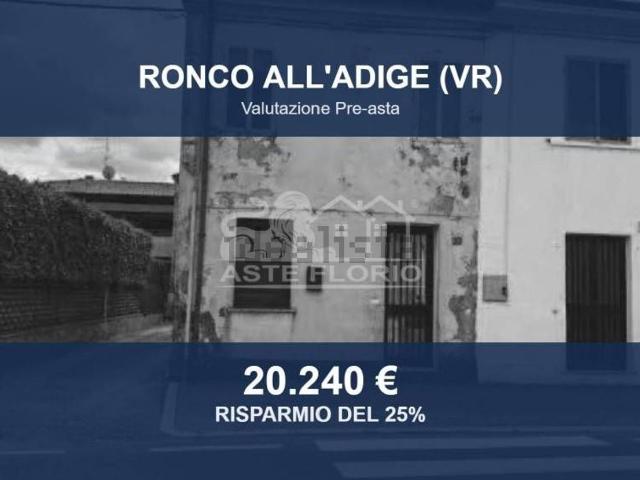Case e ville in vendita di 85 m² in Via Venti Settembre, 97