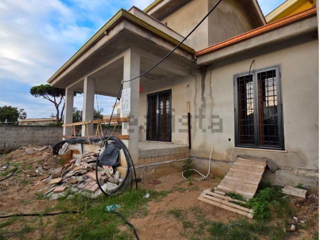 Case e ville in vendita di 85 m² in Via delle Margherite