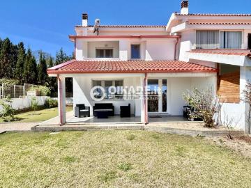 Case e ville in vendita di 85 m² in Via F. Drake, 7
