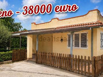 Case e ville in vendita di 85 m² in Via Lago di Como