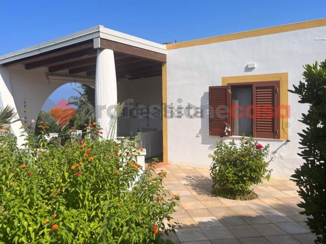 Case e ville in vendita di 85 m² in Via Lentia, 1