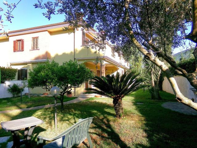Case e ville in vendita di 85 m² in Viale dei Giornalisti, 26