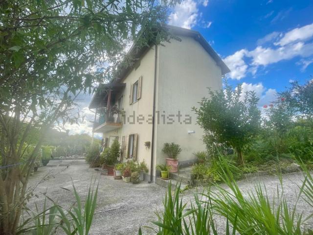 Case e ville in vendita di 85 m²