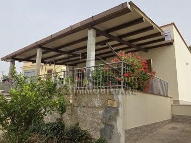 Case e ville in vendita di 85 m²
