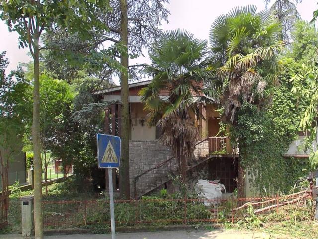 Case e ville in vendita di 860 m² in Viale Paola Frassinetti