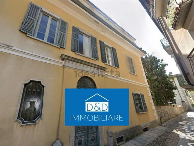 Case e ville in vendita di 863 m² in Via Perelli Paradisi, 4