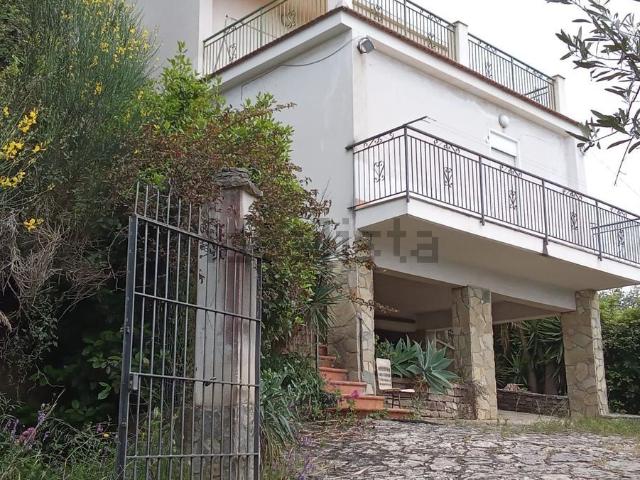 Case e ville in vendita di 86 m² in Contrada Danigarci