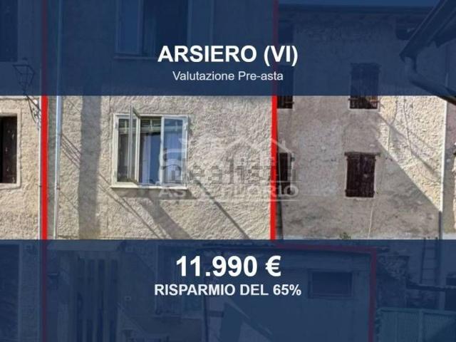 Case e ville in vendita di 86 m² in Via Borghi, 31