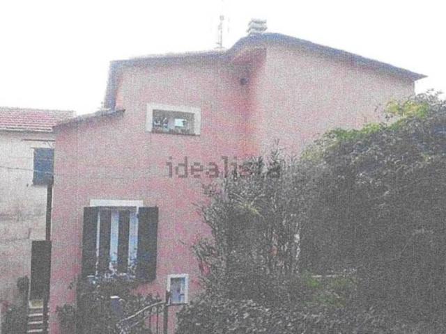Case e ville in vendita di 86 m² in Via della Torre, 113