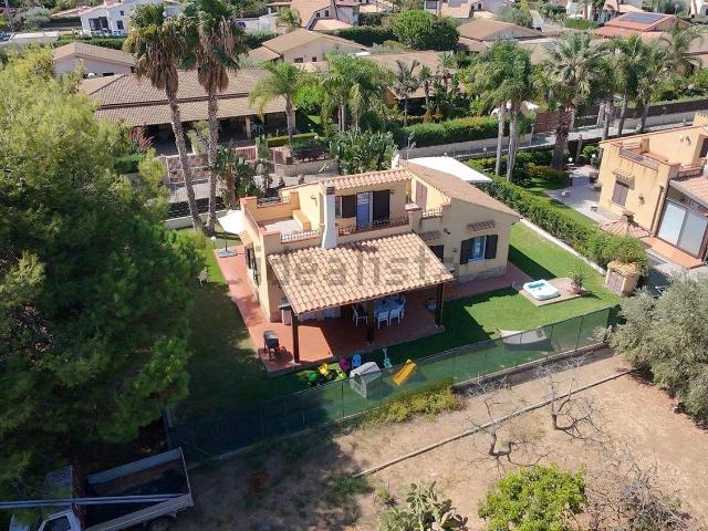Case e ville in vendita di 86 m² in Viale San Francesco, 31