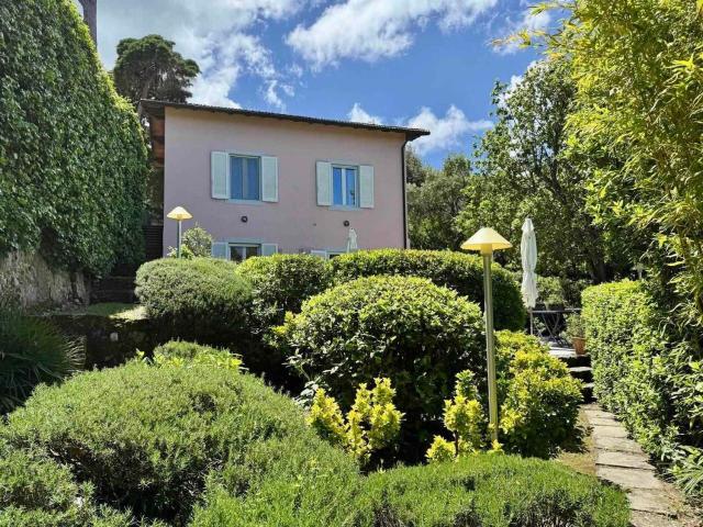 Case e ville in vendita di 86 m²