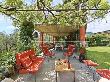 Case e ville in vendita di 875 m² in Via di Mastiano e Giuliano