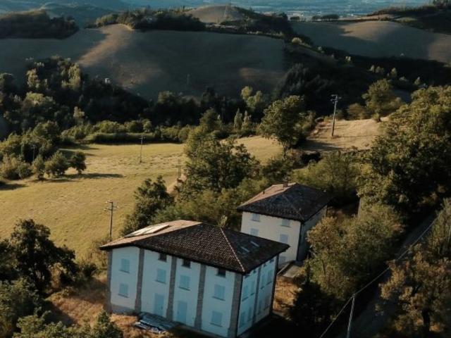 Case e ville in vendita di 875 m² in Via Landa, 164