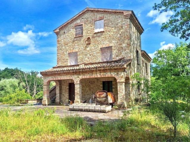 Case e ville in vendita di 8861 m² in Strada Provinciale 25, 1