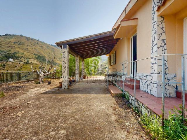 Case e ville in vendita di 89 m² in Contrada Varzana