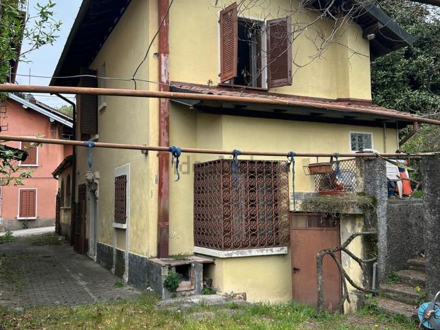 Case e ville in vendita di 89 m² in Via Giovanni Rigamonti, 12