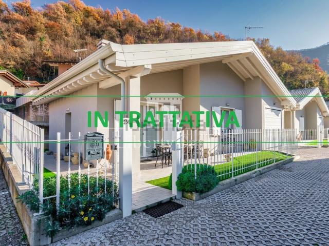 Case e ville in vendita di 93 m² in Via Provinciale