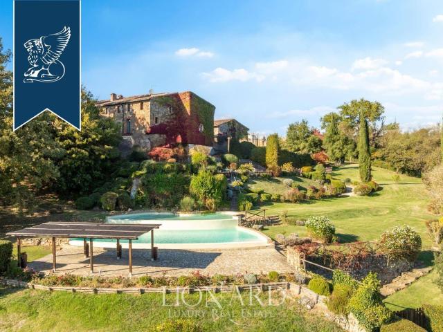 Case e ville in vendita di 900 m²