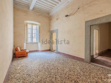Case e ville in vendita di 900 m² in Via Roma
