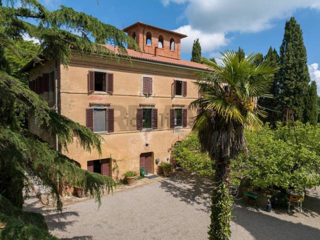 Case e ville in vendita di 900 m² in Località Cantagallina Alta, 11