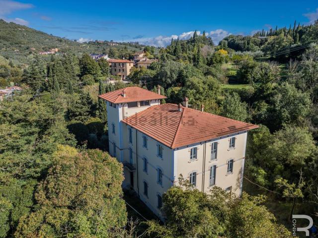 Case e ville in vendita di 900 m² in Strada Comunale Ristradella