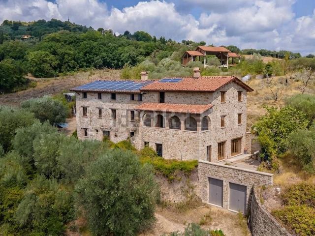 Case e ville in vendita di 900 m² in Strada di San Felicissimo