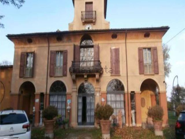 Case e ville in vendita di 906 m² in Via Santa Maria Maggiore, 1